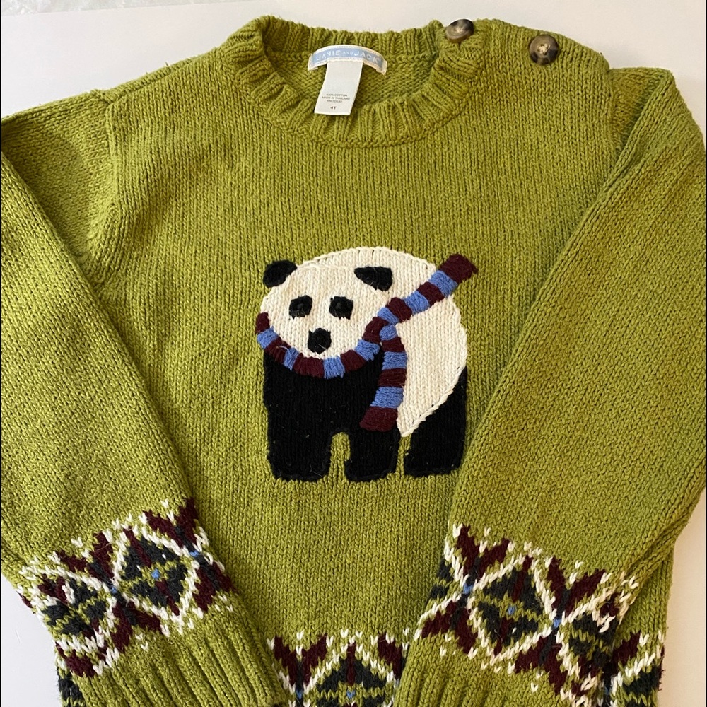 Janie & Jack 4T Sweater - Green w Panda wearing scarf, two buttons at neck - EUC